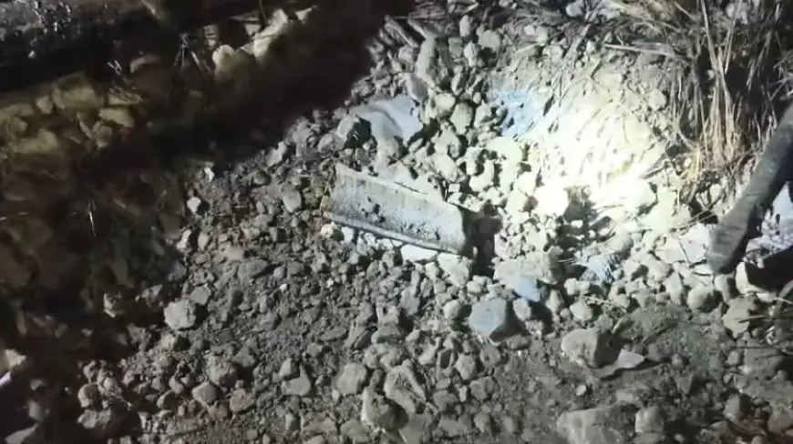 Saraikela Kharsawan Collapse : सरायकेला के राजनगर में कच्चा मकान ढहा, 10 लोग दबे, 7 गंभीर रूप से घायल