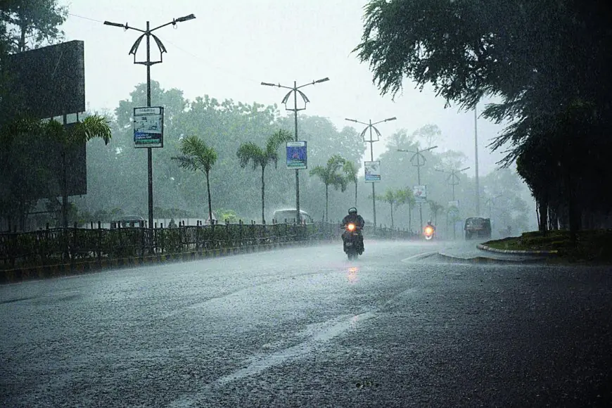 Jharkhand Weather Alert: झारखंड के 5 जिलों में अगले कुछ घंटों में बारिश, 29 से भारी बारिश का अलर्ट