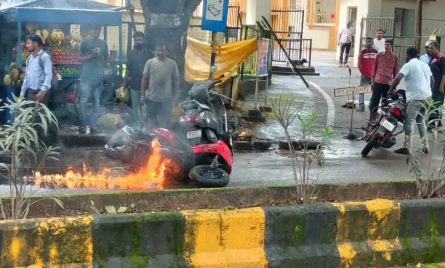 Jamshedpur Fire: मर्सी अस्पताल के पास स्कूटी में लगी भीषण आग