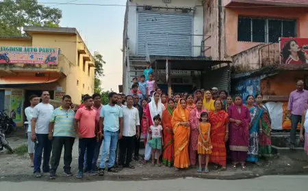 Chhota Govindpur Protest Jamshedpur: दुर्गा पूजा मंडप के पास शराब की दुकान के खिलाफ स्थानीय लोगों का जोरदार विरोध!