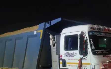 Saraikela Action: खनन विभाग की बड़ी कार्रवाई, अवैध बालू लदा हाइवा जब्त!