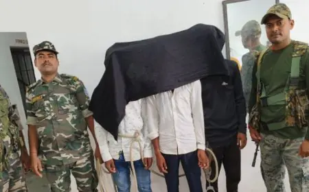Palamu Raid: बरगद के पेड़ तले चल रहा था जुआ अड्डा, पुलिस ने मचाया हड़कंप