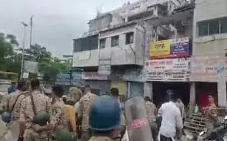 Ahilyanagar Tension: ‘I Love Muhammad’ रंगोली से मचा बवाल, सड़क जाम और पुलिस लाठीचार्ज