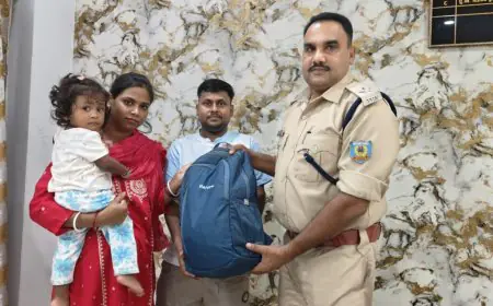 Jamshedpur Police : खोया हुआ 15 लाख का सामान बरामद, पुलिस की मेहनत लाई रंग