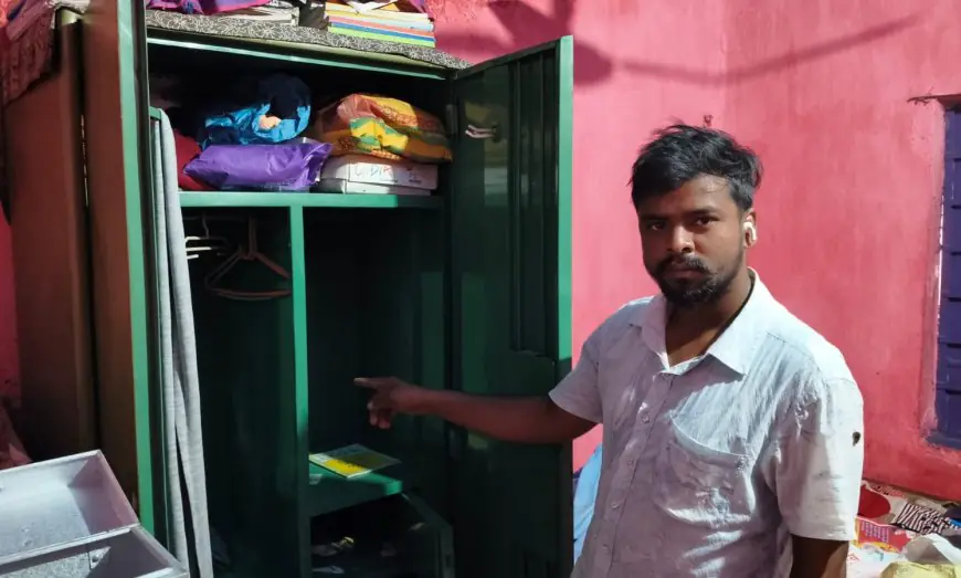 Ranchi Theft : चोरी का शिकार ट्रक चालक महबूब आलम का बंद घर, सोना-चांदी के जेवर और नकद 40 हजार रुपये चोरी