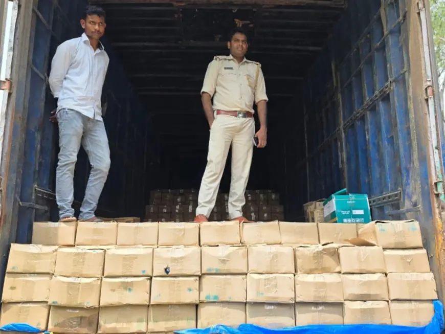 Simdega Police Action: सिमडेगा में अवैध शराब की बड़ी खेप पकड़ी, करोड़ों की शराब जब्त!