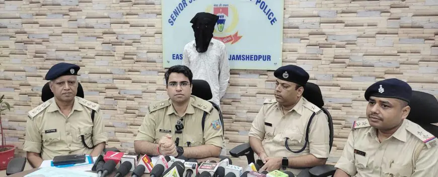 Jamshedpur Crime: टेल्को में हथियार के साथ संदिग्ध गिरफ्तार, पुलिस की त्वरित कार्रवाई से बड़ा खुलासा!
