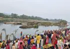 Jamshedpur Chhatt Puja 2025 : छठ पूजा नदियों में क्यों होती है? जानिए कोरोना के बाद बदली परंपरा, तालाब पूजा का ट्रेंड और रघुवर घाट विस्तार की जरूरत