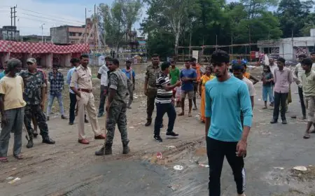 Dhanbad Riot: प्रेम प्रसंग का विवाद बना खूनी! उपद्रवियों ने चौकी पर हमला कर कांस्टेबल को पीटा