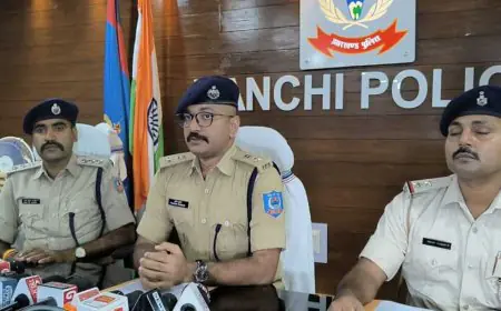 Ranchi Exposed: लाखों के बिजली तार चुराने वाले गिरोह का भंडाफोड़! पिठोरिया से सरगना समेत 4 गिरफ्तार, कबाड़ी को बेचते थे कौड़ियों के दाम