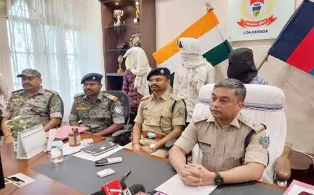 Lohardaga Horror: डायन बिसाही की खूनी दास्तान! लोहरदगा में पति-पत्नी समेत 9 साल के बच्चे की निर्मम हत्या, ओझा गुणी के शक पर रिश्तेदारों ने कुदाल से कुचला, 3 हत्यारे गिरफ्तार, हाईकोर्ट ने लिया संज्ञान