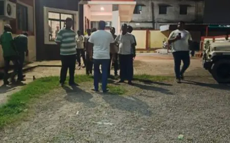 Jamshedpur Roadrage: जमशेदपुर के NH-33 पर ओवरटेक को लेकर विवाद, मानगो के राजा सिंह ने मुखिया प्रतिनिधि पर तानी पिस्टल और की मारपीट, MGH पुलिस ने आरोपी को लिया हिरासत में, क्या पिस्टल लाइसेंसी है? अगर नहीं, तो आर्म्स एक्ट के तहत होगी बड़ी कार्रवाई!