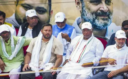Bihar Election 2025 News Update : बिहार में महागठबंधन को बड़ा झटका! JMM अलग, 6 सीटों पर अकेले लड़ेगी चुनाव - तेजस्वी-राहुल की 'धोखा' राजनीति ने कर दिया बर्बाद?
