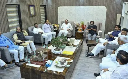 Bihar Election 2025 Effect : बिहार की चिंगारी से झारखंड में आग? JMM के बिहार चुनाव से हटने ने INDIA गठबंधन की एकता को किया चुनौतीपूर्ण