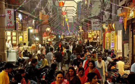 Diwali 2025 Sales : इस दीपावली व्यापार ने छुआ 6.05 लाख करोड़ रुपये का ऐतिहासिक आँकड़ा, GST राहत और 'स्वदेशी दीपावली' बना सबसे बड़ा ट्रंप कार्ड, चीन को लगा भारी झटका, जानें किस चीज की बिक्री में हुई सबसे बड़ी तेजी!