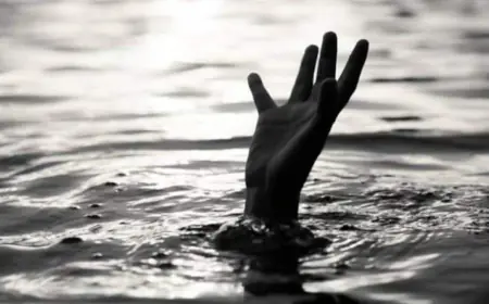 Simdega Shocks: तीन बच्चियों के शव तालाब में क्यों मिले? निमंतूर गांव में मातम – क्या यह सिर्फ डूबने का मामला है या गहरी साजिश का शक?