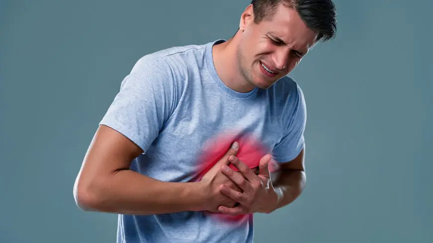 Heart Palpitation : क्यों अचानक तेज धड़कने लगता है दिल? जानिए 5 देसी नुस्खे जो देंगे राहत