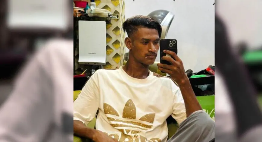 Jamshedpur Suicide: परसुडीह में दर्दनाक हादसा! मखदमपुर के किराए के मकान में 22 वर्षीय युवक अली हुसैन ने फांसी लगाकर दी जान, कमरा तोड़कर निकाला गया शव।