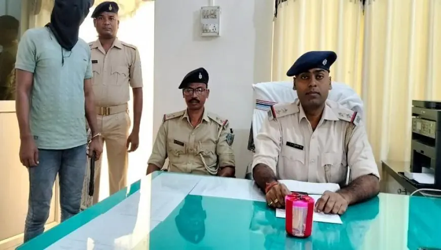 Jamshedpur News : जमशेदपुर से ब्राउन शुगर सप्लाई करने वाला गिरफ्तार! मुसाबनी पुलिस ने नागा पुलिया पर की बड़ी छापेमारी, 1 लाख की नशीली दवा बरामद