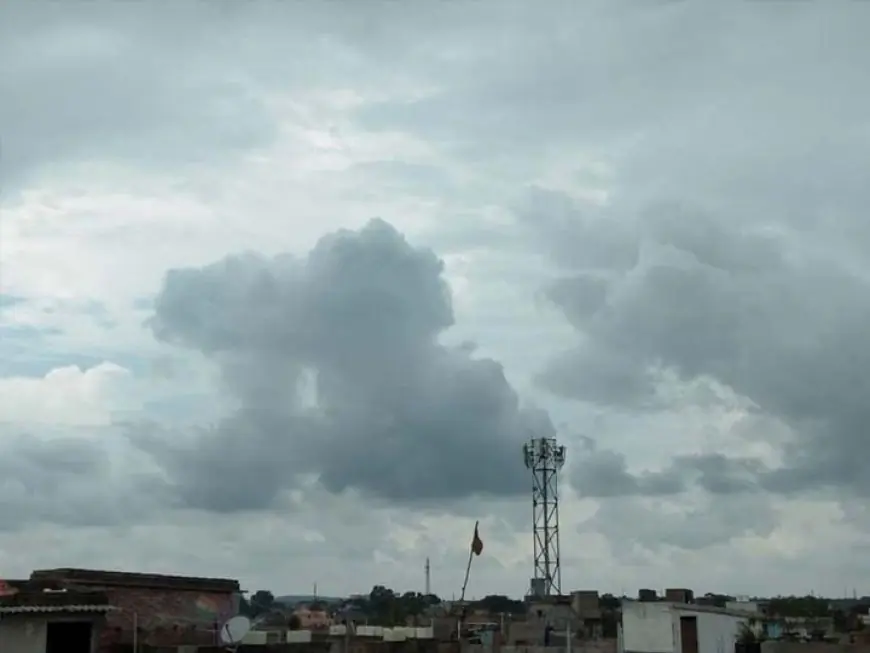 Jharkhand Weather : छठ पूजा पर मौसम का बड़ा खेला! झारखंड के 8 जिलों में 25-26 अक्टूबर को गरज-चमक के साथ बारिश की चेतावनी