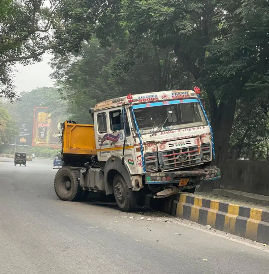 Golmuri Trailer Accident : गोलमुरी में बाल-बाल बची बड़ी अनहोनी, सड़क पर अफरा-तफरी का माहौल!