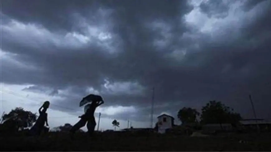 Jharkhand Weather : छठ से पहले मौसम का 'बड़ा खेल', 27 अक्टूबर तक झमाझम बारिश और 4°C गिरेगा पारा! क्या आपकी तैयारी पर पड़ेगा असर?