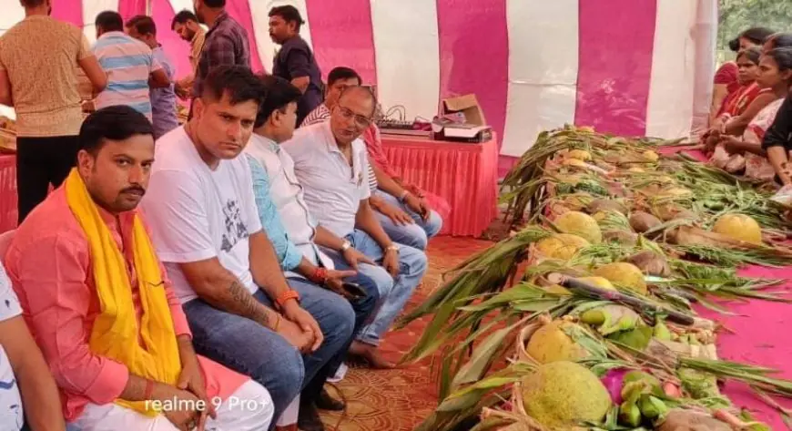 Jamshedpur Chhatt Puja 2025 : दायित्व संस्था ने 501 छठ व्रतधारियों को दिया मुफ्त सूप, जानें क्यों इस सेवा को दे रहे हैं भारतीय क्रिकेटर सौरभ तिवारी का सपोर्ट
