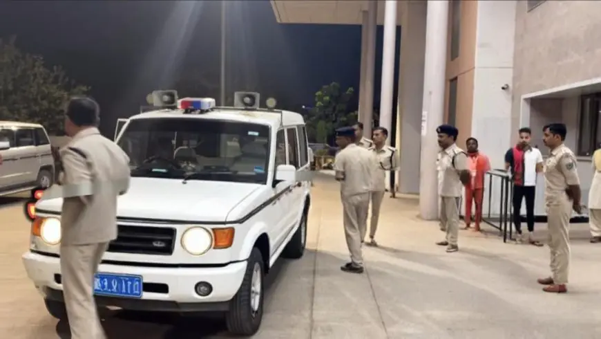 Jamshedpur Firing: सिदगोड़ा में रात 2 बजे पुलिस-अपराधी मुठभेड़! बारीडीह हाई स्कूल के पास चली ताबड़तोड़ गोलियां – गोली लगने के बाद गिरा कारोबारी पर हमलावर!