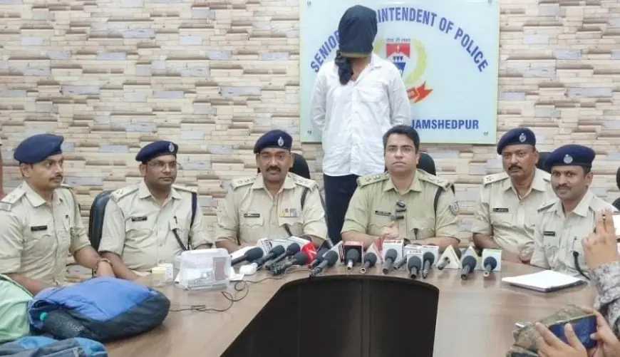 Jamshedpur Encounter: जमशेदपुर में पुलिस मुठभेड़! खाली क्वार्टर में छिपे अपराधियों पर फायरिंग, गोपला घायल और लालू गिरफ्तार, रंगदारी के पीछे ये बड़ी साजिश!