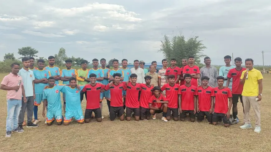 Tirilblasa Football Tournament : तिरिलबासा में मुंडा फुटबॉल का महामुकाबला, 48 टीमें जुटीं, टाईब्रेकर में हुई जबरदस्त जीत, खिलाड़ियों को बड़ा संदेश