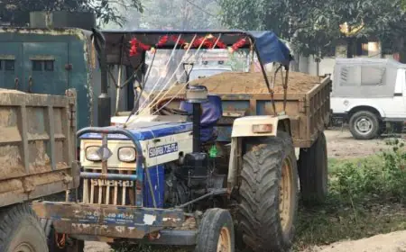 Ramgarh Raid: गोला में डीसी के निर्देश पर यह बड़ी कार्रवाई हुई, बालू लदे 2 ट्रैक्टर जब्त होने पर चालक भागे  रेत माफिया