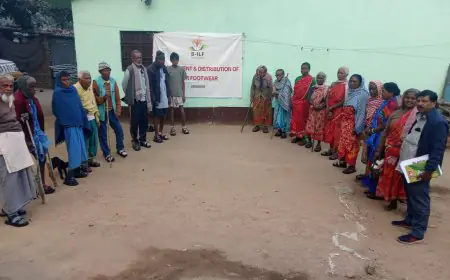 Bokaro Aid: बोकारो में कुष्ठ रोगियों को मिली बड़ी राहत, MCR चप्पल वितरण कार्यक्रम शुरू, झारखंड में 4 अन्य जिलों में भी वितरण