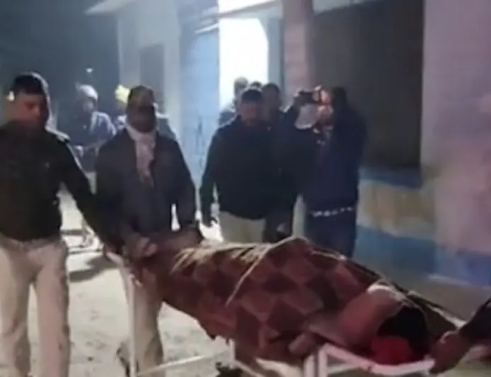 Madhepura Murder: बढ़ई रविंद्र शर्मा को बजरंगबली मंदिर के पास दिनदहाड़े गोलियों से भूना, इलाके में दहशत