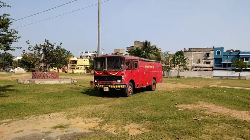 Gamharia Godown Fire : गम्हरिया गोदाम में फिर उठा धुआं, AGM और ट्रांसपोर्टर की मौत के बावजूद एक हफ्ते तक गोदाम को सील क्यों नहीं किया गया