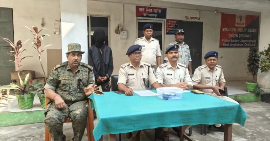East Singhbhum Arrest: जगन्नाथपुर में बाजार टांड से देसी कट्टा के साथ युवक पकड़ा गया, दूसरा अपराधी अंधेरे का फायदा उठाकर भागा