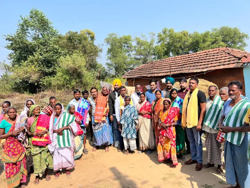 Luabasa Service: लुुआबासा में 50 से अधिक कंबल बांटे गए, आगाज़ संस्था का यह बड़ा ऐलान सामने आया