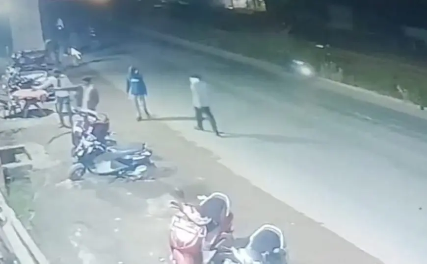 Chandil Firing: चांडिल के NH-33 पर फिल्मी अंदाज़ में ताबड़तोड़ फायरिंग, होटल मालिक को CCTV फुटेज न देना पड़ा भारी, सभी आरोपी जमशेदपुर के