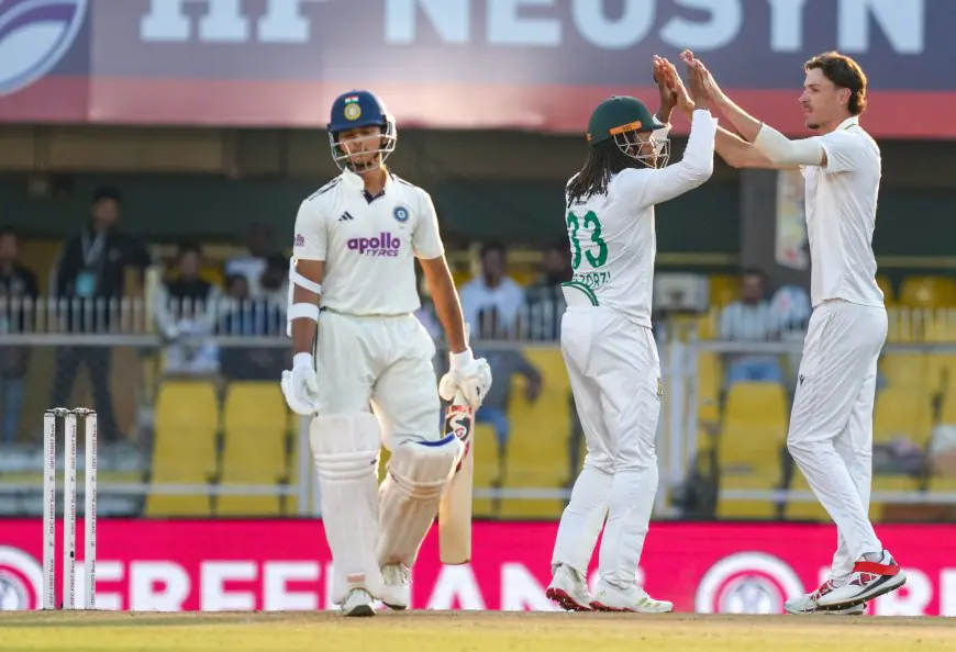 IND vs SA 2nd Test: गुवाहाटी टेस्ट में साउथ अफ्रीका ने भारत को दिया 549 रन का विशाल टारगेट, जडेजा के 4 विकेट के बावजूद भारत को मिली इतनी बड़ी चुनौती