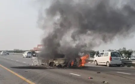 Barabanki Tragedy: दो कारों की टक्कर के बाद भीषण आग, सिपाही की पत्नी समेत 5 लोग जिंदा जले