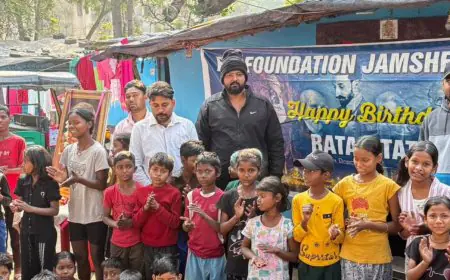 Jamshedpur Tribute: बलदेव बस्ती में जिंदा हुई रतन टाटा की विरासत, वंचित बच्चों के बीच मनाया जन्मदिन, ईवाईए फाउंडेशन का अनोखा जज्बा