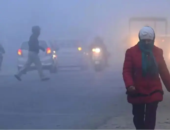 Jharkhand Weather: कांके में पारा 5°C पर लुढ़का, रात में और बढ़ेगी ठिठुरन इन 7 जिलों में कोहराम