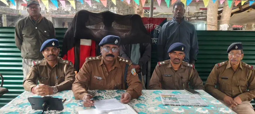 West singhbhum Teacher Murder: पारा शिक्षक की पत्थर से कुचलकर हत्या, सिर्फ 'हड़िया' पीने को लेकर विवाद में 3 गिरफ्तार