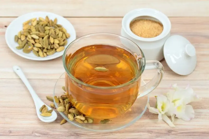 Health Secret: छोटी हरी इलायची में छिपा सेहत का खजाना, खाली पेट पीने से मिलते हैं 8 बड़े फायदे