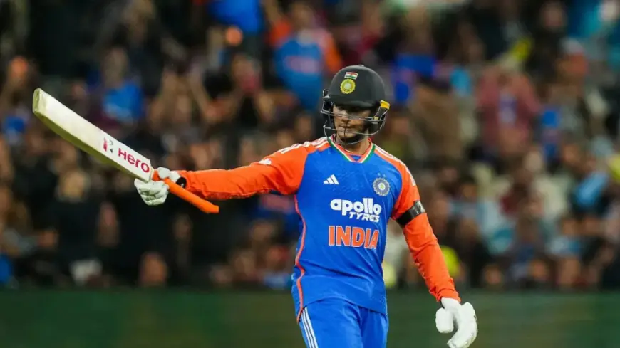 Cricket Record: 300 छक्कों के साथ अभिषेक शर्मा ने राहुल और सूर्यकुमार को पछाड़ा, बने सबसे तेज भारतीय छक्केबाज