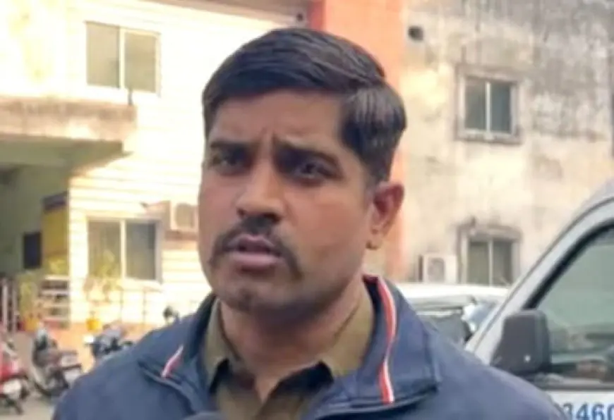 Jamshedpur Loot: पुलिस कर्मी के खाते से साइबर ठगों ने निकाले लाखों रुपये, शहर में डिजिटल सुरक्षा पर बड़ा सवाल