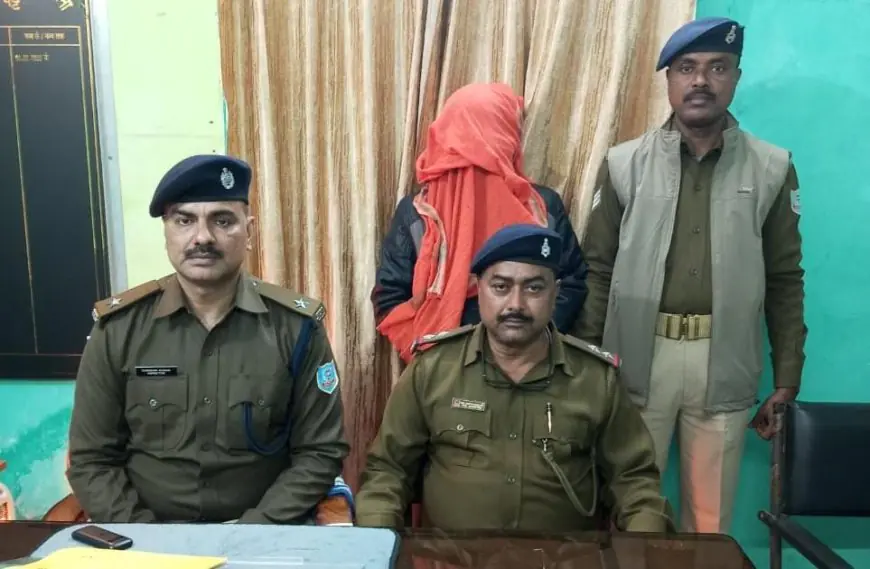 Jamshedpur Arrest : बैंक लॉकर से 30 लाख का सोना साफ, शातिर अभियुक्त शत्रुधन चौधरी दबोचा गया