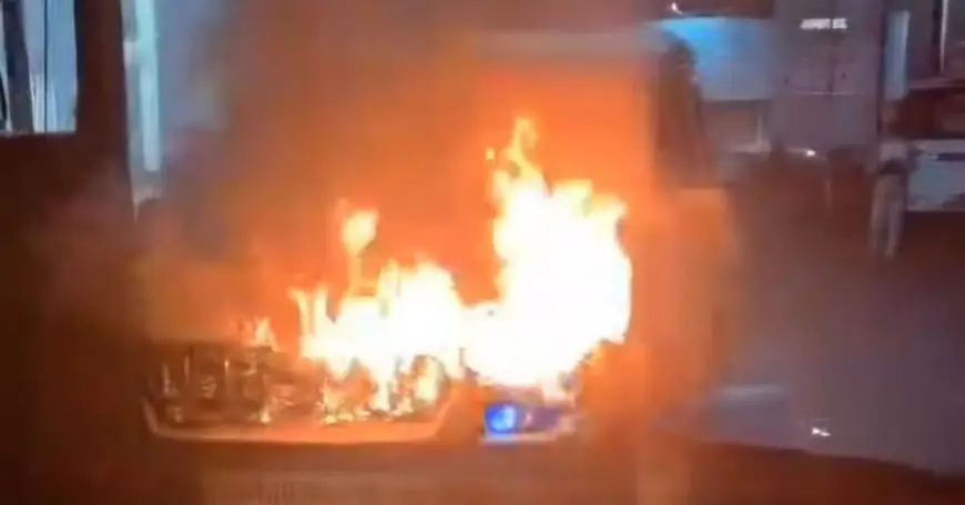 Dhanbad Fire: धधकती स्कॉर्पियो, पेट्रोल पंप पर तेल भरते ही उठी लपटें, धनबाद में विस्फोट होते-होते बचा