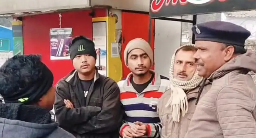 Sakchi Loot: चोरों का दुस्साहस, मुख्यालय से 50 मीटर दूर काटे ताले, जमशेदपुर में पुलिस को बड़ी चुनौती