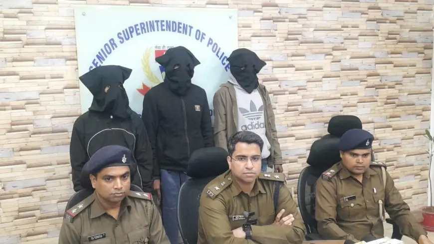 Mango Arrest: हथियारों का जखीरा, जमशेदपुर में कारोबारी से वसूली करने जा रहे 3 रंगबाज धरे गए, मुंगेर का कट्टा और एप्पल फोन बरामद