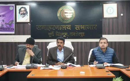 Satyarthi Action: सख्त चेतावनी, जमशेदपुर में सुस्त अफसरों पर गिरेगी गाज, करोड़ों की योजनाओं पर ब्लैकलिस्ट होगी कंपनियां